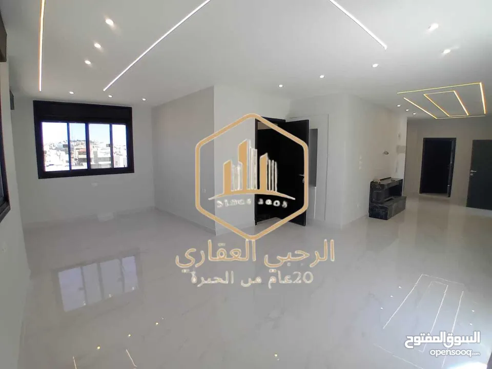 روف / للايجار / لم يسكن / 3نوم / خلدا / مطل