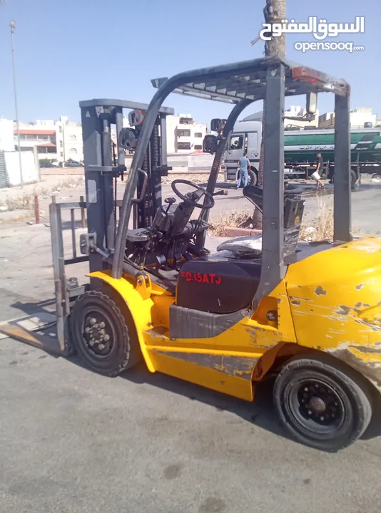 رافعه شوكيه نوع ATJ حمولت 3 طن و نص ديزل جير اوتمتك بحالت الوكاله موديل 2010