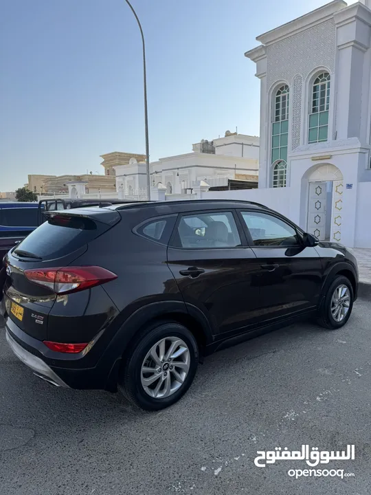 Hyundai Tucson 2.4 lilter 4WD 78500 kms run available in Sohar. Mulkiya valid upto Feb-2026