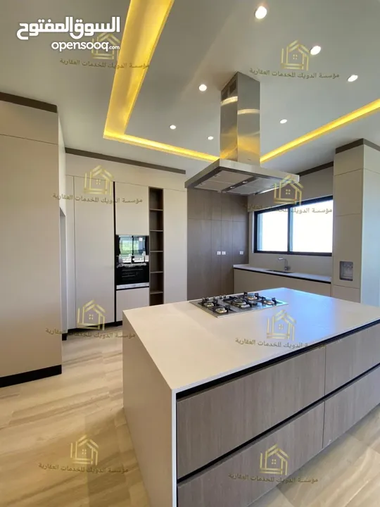شقة فاخرة جديدة لم تسكن بتصميم عصري
