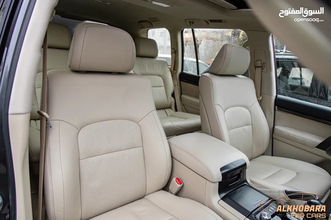 Toyota Land Cruiser 2021 Gx-r Grand Touring   السيارة وارد الشركة و قطعت مسافة 51,000 كم فقط