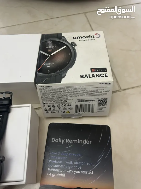 ساعة اميزفيت بلانس بحالة الوكالة (بالكرتونة) معها كامل اغراضها Amazfit Balance