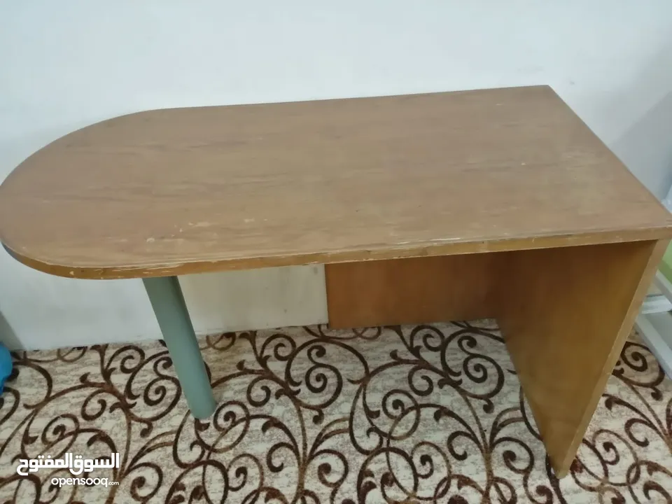 طاولة دراسة خشب +طاولة كمبيوتر+كرسي مكتب جلد فرار
