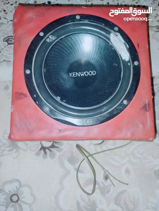 سماعة KENWOOD مع صندوقها