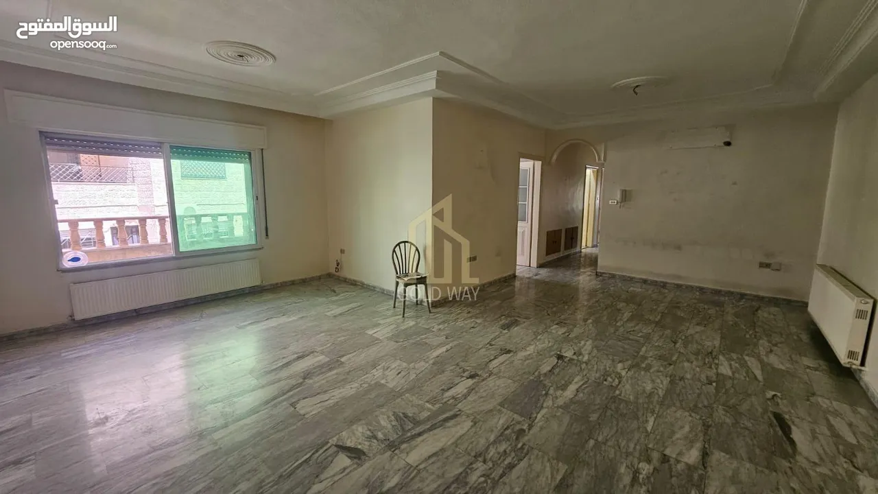 في أجمل مناطق خلدا(بالقرب من روان كيك) عمارة عائلية تملك شقة طابق أول 140م بسعر مميز/ ref 9507