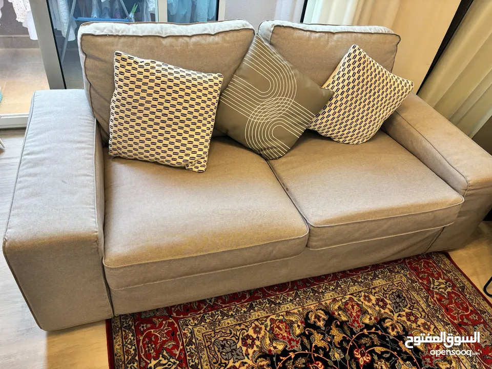 2 sofas for sale  صوفا عدد 2 للبيع