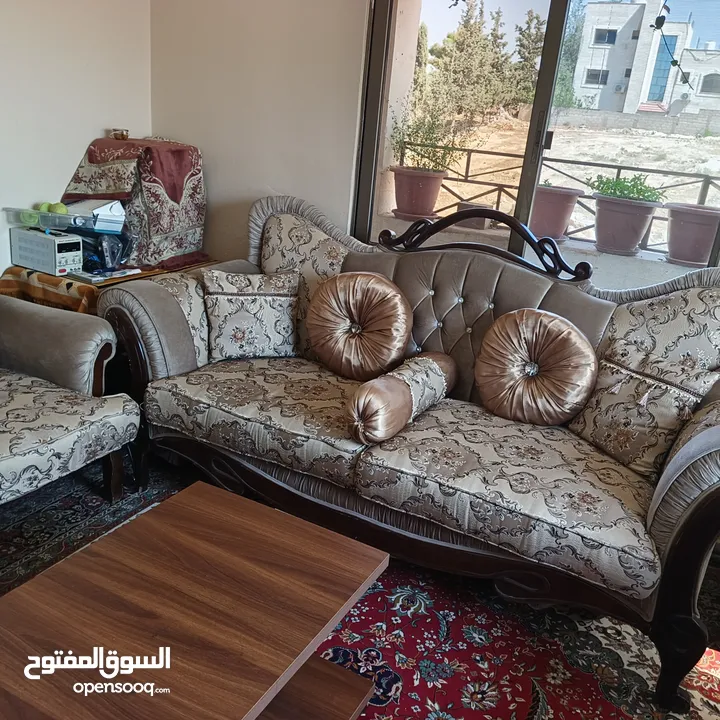طقم كنب خشب سويد تفصيل مستعمل للبيع بسعر 250