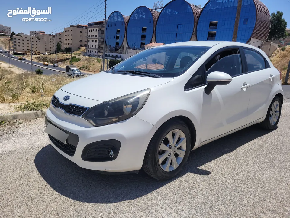 كيا برايد هاتش باك 2012 ( 1600 cc gdi ) للبيع بسعر مغري