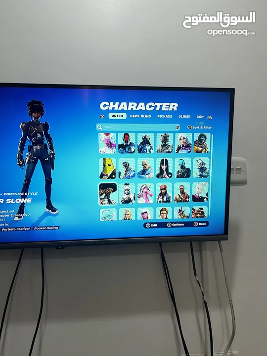 Fortnite account for sale with 115 skins and 950 vbucks