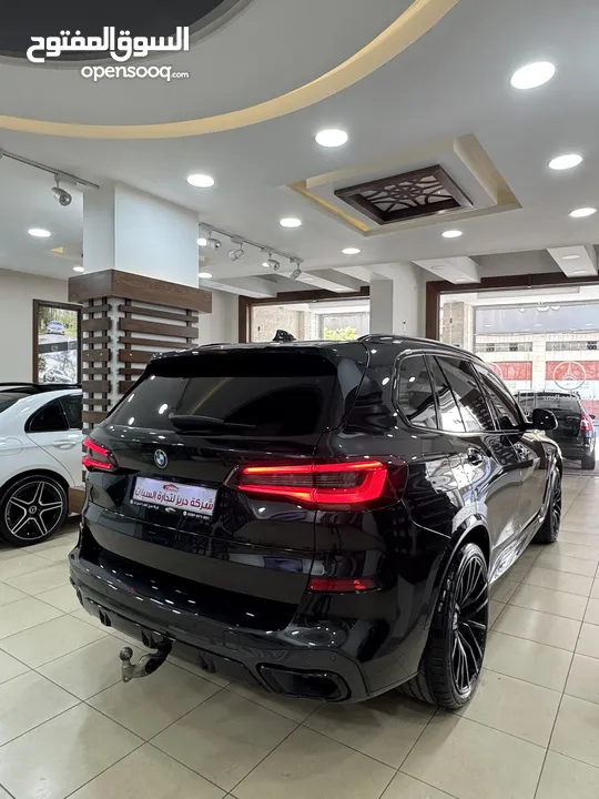BMW X5 2022 متور 3000 بنزين وكهرباء  إضافات فل الفل