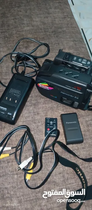 كاميرا عدد2 الاولي panasonic شريط عادي vhs والثانية Dv cam ديجيتال