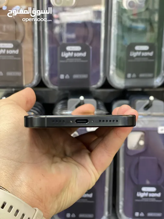 Iphone 16 pro max 1020 GB used usa //// ايفون 16 برو ماكس 1020 جيجا مستعمل وكاللللة امريكي