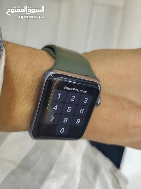 فقط   Apple Watch Series 3 42MM بحالة ممتازة جدا