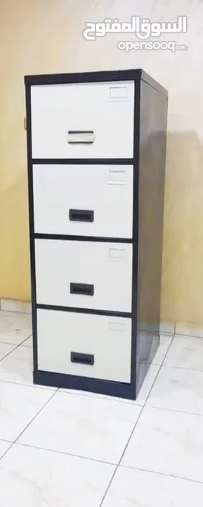 الواح كتابة وايت بورد للمدارس طاولات وكراسي اطفال وايت بورد خزاين عيون لوحة اعلانات