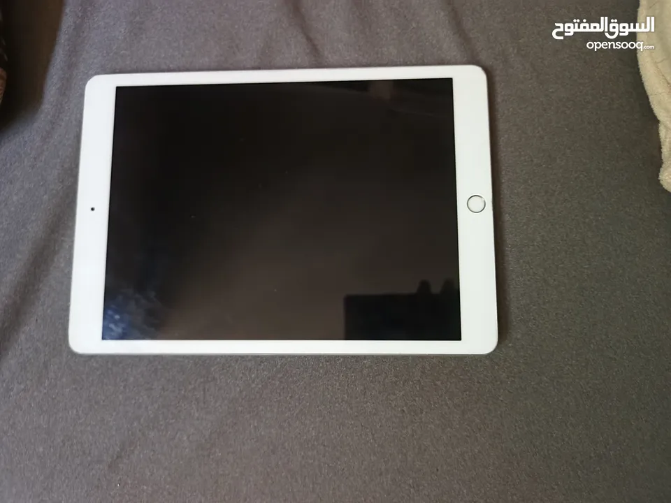ipad 8 للبيع