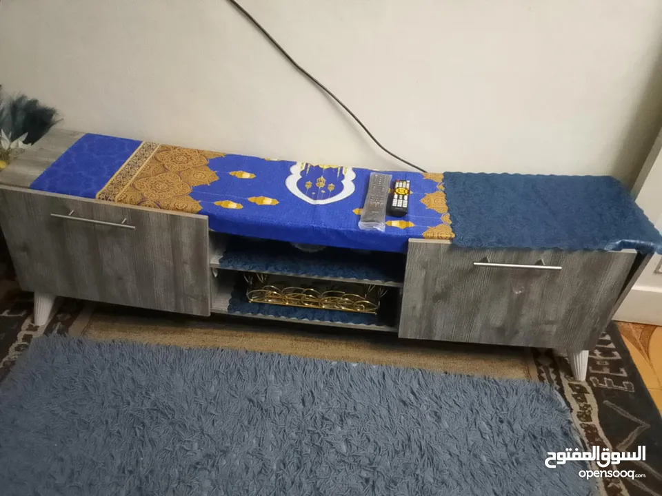 غرفه نومه للبيع مع طقم كنب 7مقاعد للبيع بسعر مغري