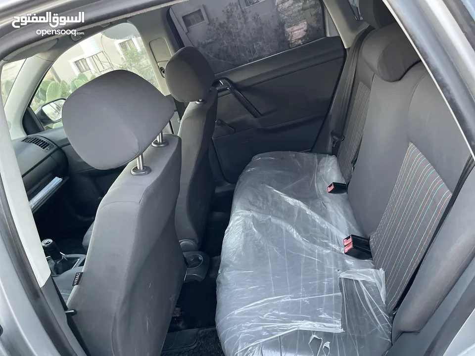 بولو موديل 2007 قير عادي للبيع