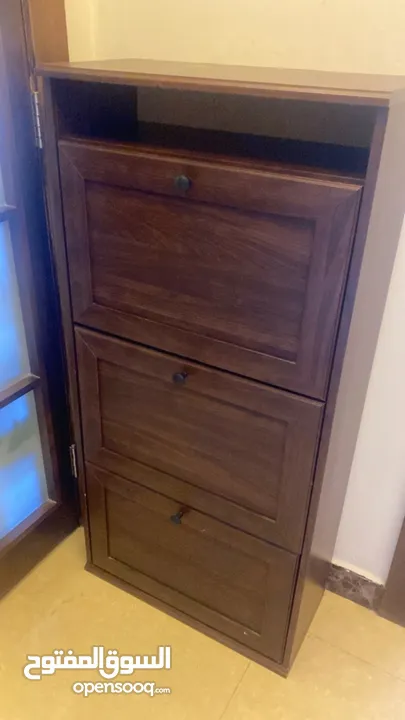 طقم كنب زان مصري بحاله ممتازه ونثريات وتحف