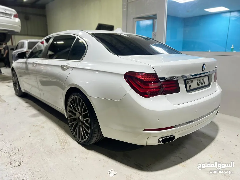 Bmw 740i 6 cylinder single turbo