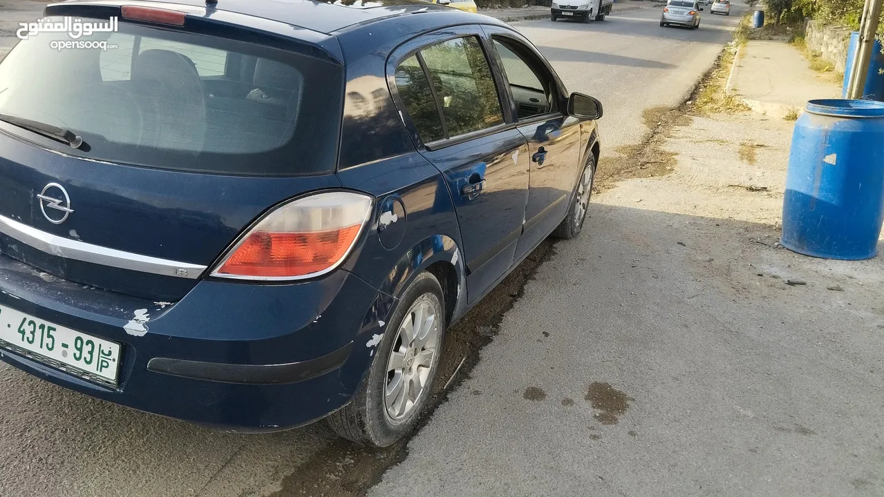 اوبل استرا 2006