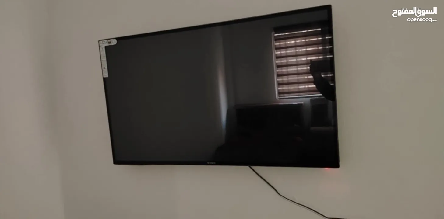شاشه بحالة الوكاله مستعمله شهر