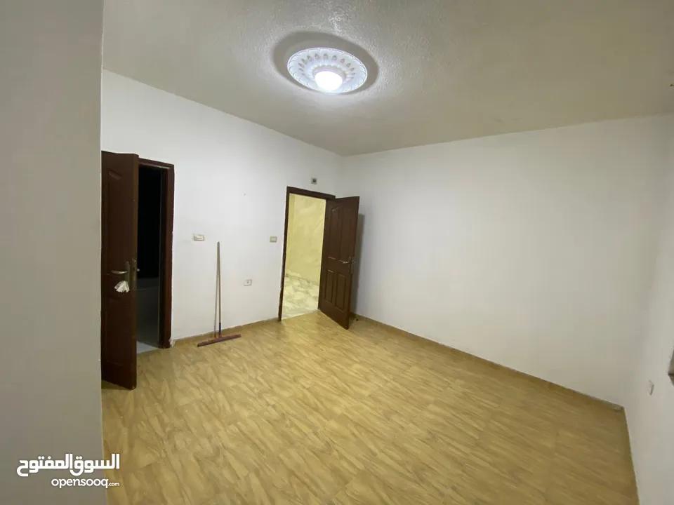 رقم الإعلان  (5390) شقة للبيع في ضاحية الاميرة سلمى - حي الاتراك مقابل وزارة الصحة