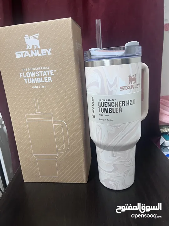 اصلي Stanley tumbler مطره ستانلي ، مع مصاصه (شلمونة)  Stanley Rose Quartz Swirl 40oz