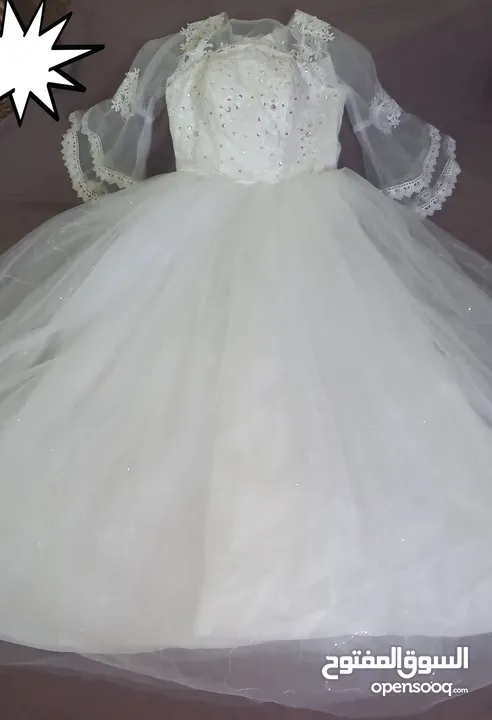 فساتين زفاف عدد 2 من jolly chic  مقاس xl  و 4xl للبيع