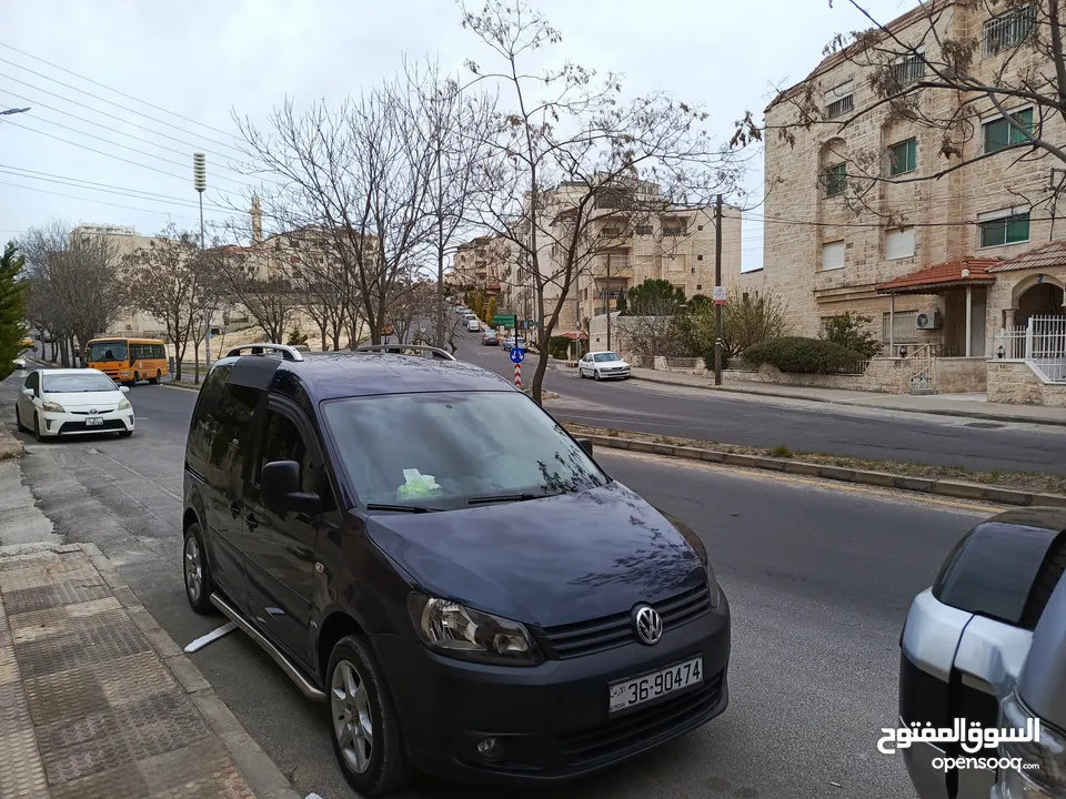جولف كادي مميز سعر قابل للتفاوض فحص كامل شخصي وليس شركة مرخص سنة قصير ماتور 1600