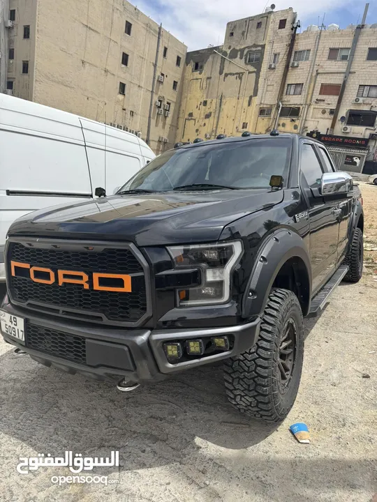 بكب Ford F150 Lariat بحالة ممتازة للبيع 4*4 ماتور 5000 cc نظام فصل سلندرات