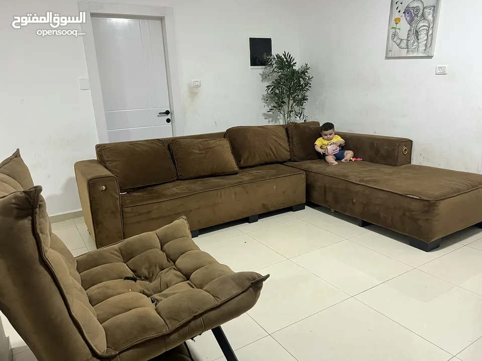 اثاث بيت كامل بحاله ممتازه