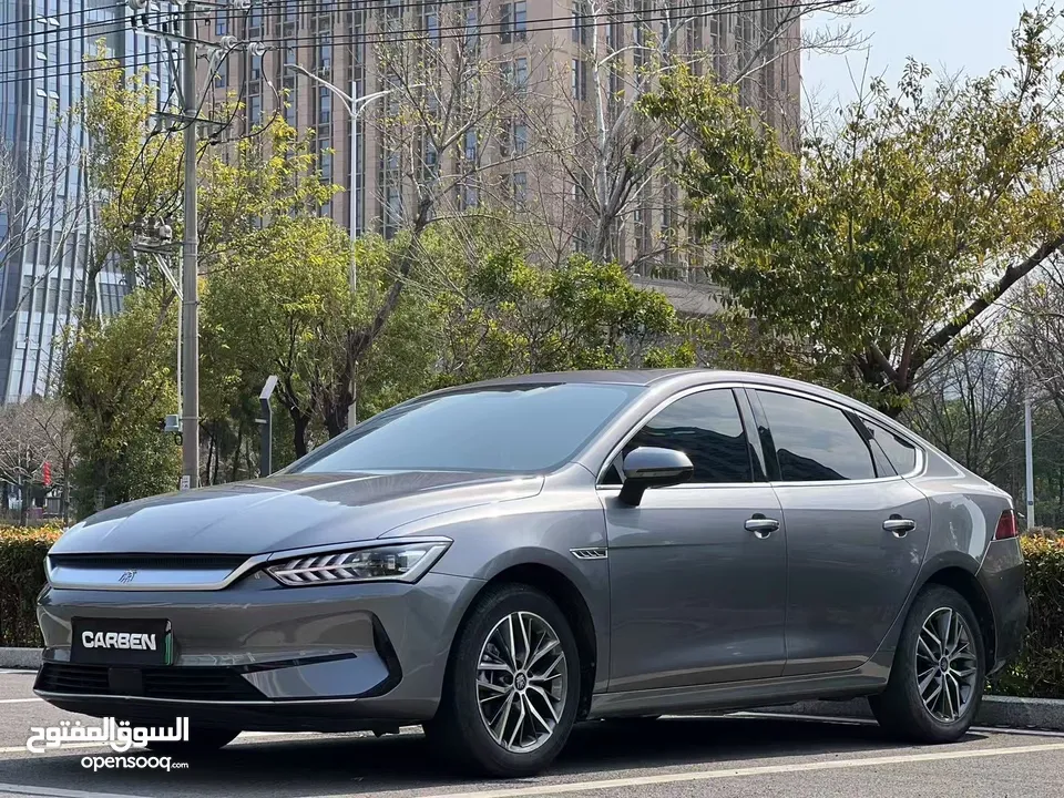 QIN PLUS EV 2022/2023 فل اضافات مع فتحة