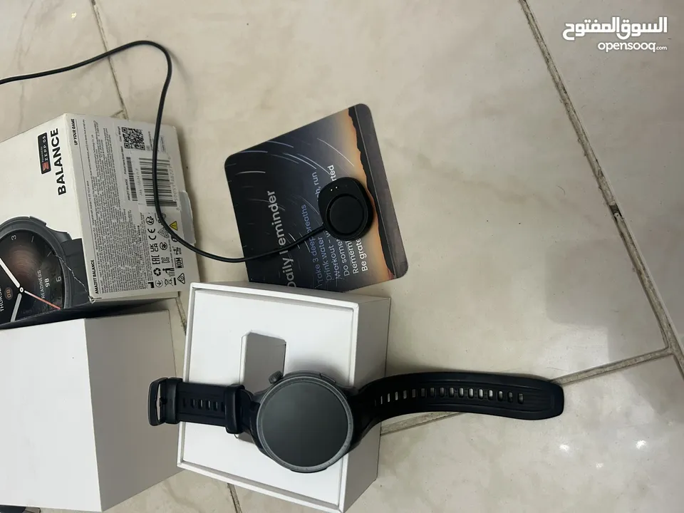ساعة اميزفيت بلانس بحالة الوكالة (بالكرتونة) معها كامل اغراضها Amazfit Balance