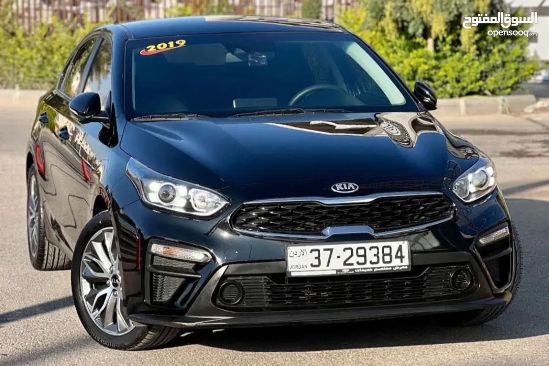 بريموم بحالة الوكالة KIA 3 2019 مميزة