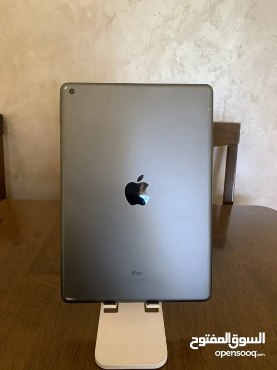 للبيع: iPad الجيل الثامن (iPad 8) – 32GB