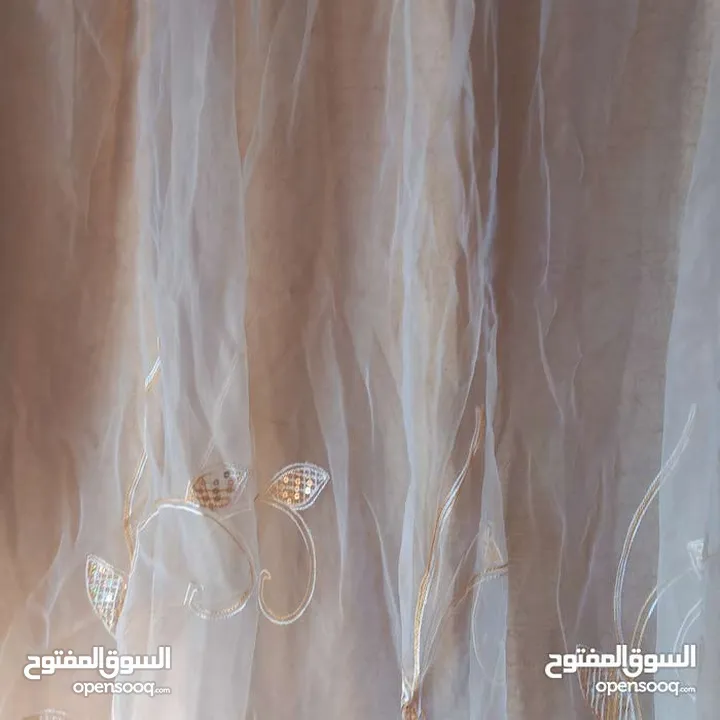 برداي لون ذهبي تفصيل استعمال قليل