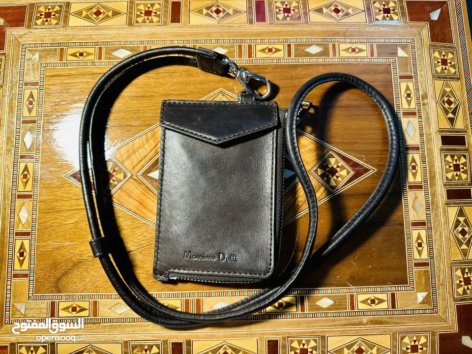 محفظة Massimo Dutti الأصلية