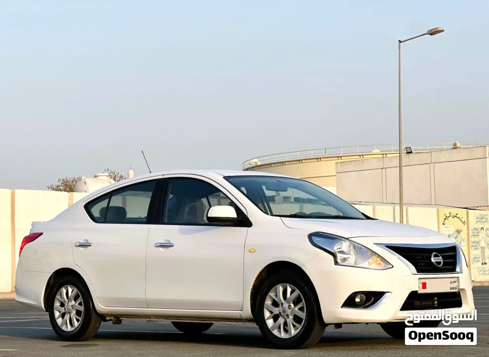 NISSAN SUNNY  2022  Full Option  Only 42000 Kms  Single Owner used