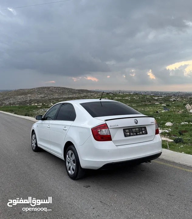 سكودا رابيد موديل 2015 ديزل اصل برايفت يد ثانية محرك 1600 جير عادي