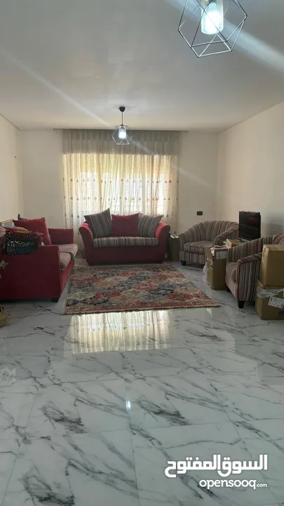 شقه بالجندويل للبيع