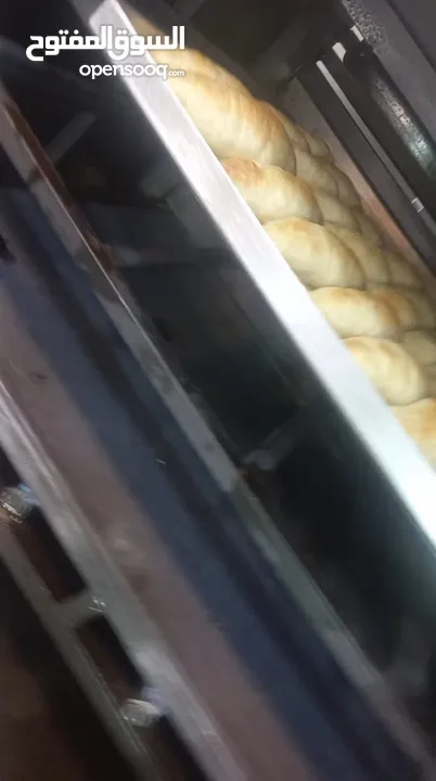 مشروع مطعم معجنات وبيتزا متكامل للبيع مع كافة المعدات الجديدة ورخصة مطعم شامل،بداعي العودة إلى سوريا