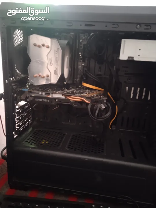 كمبيوتر جيمينج للبيع بحاله ممتازة