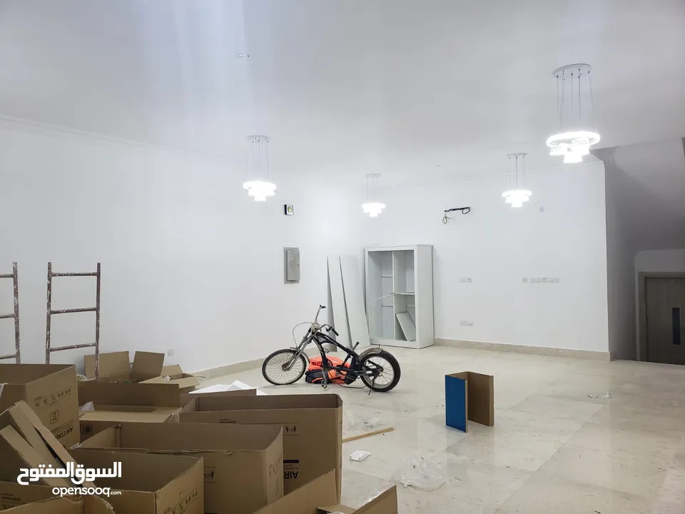 فيلا للايجار في الخوض بالقرب من المركز الصحي - Villa For rent in Al Khoudh Near the Health center