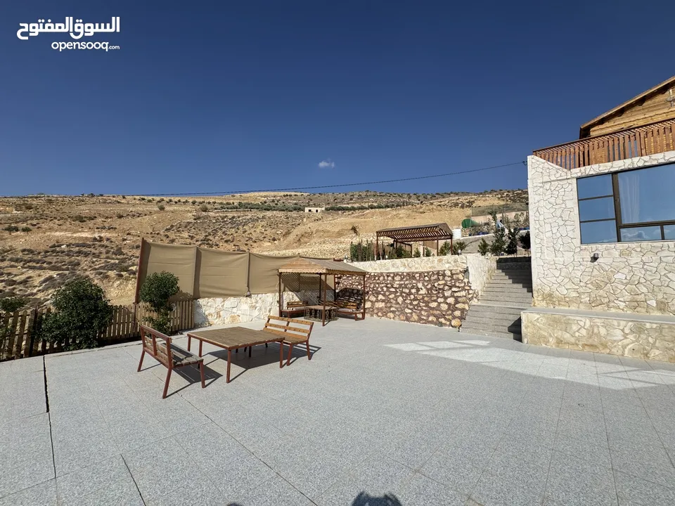 شالية قرب اوتستراد عمان - اربد ب اطلاله مميزة