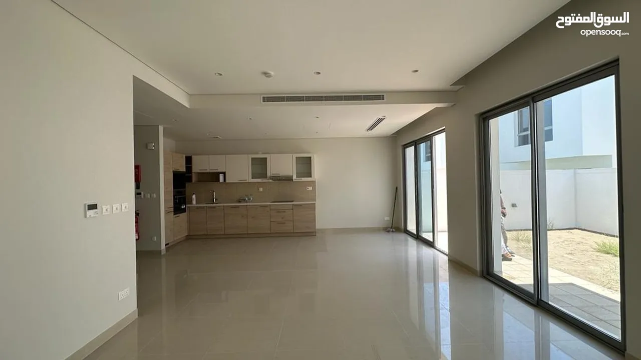 Villa for Sale in Al Mouj