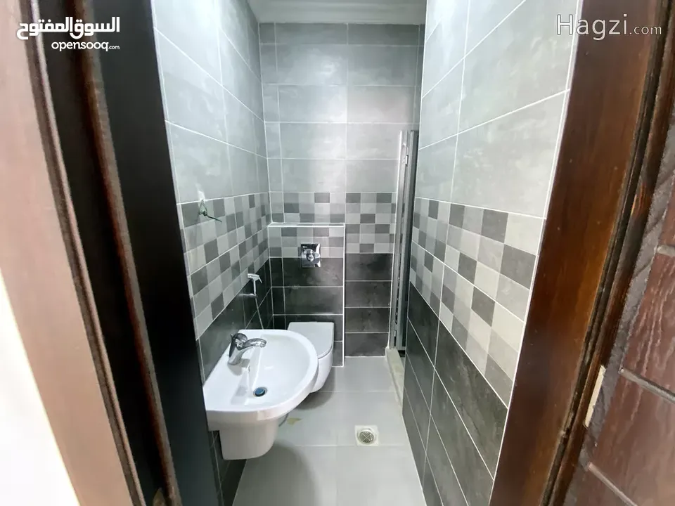 شقة غير مفروشة للإيجار 130م2 ( Property 16063 ) سنوي فقط