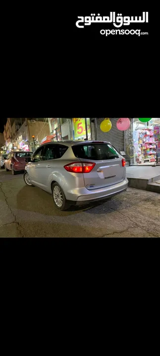 Ford C-Max 2014 للبيع بسعر رائع