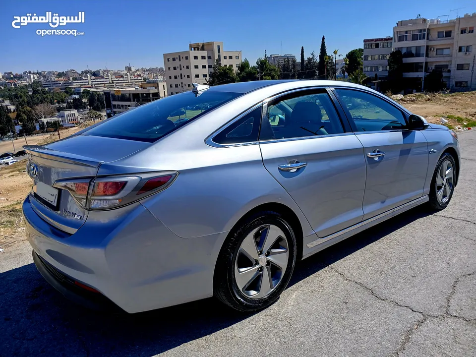 هونداي سوناتا 2018 هوندا انسايت 2021 بحالة الوكاله للإيجار