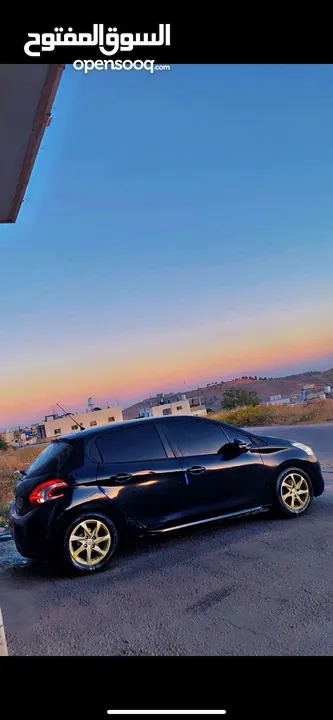 بيجو 208 من الاخر 3500