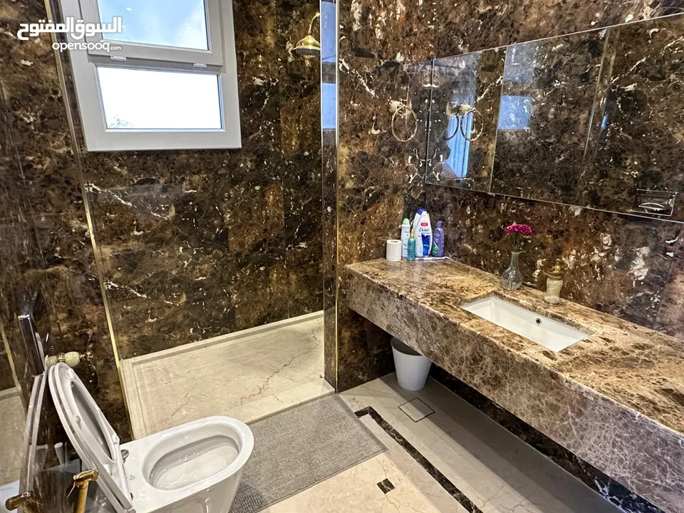 شقة 6 غرف نوم للايجار في الظهير ( Property 39856 )-175046761